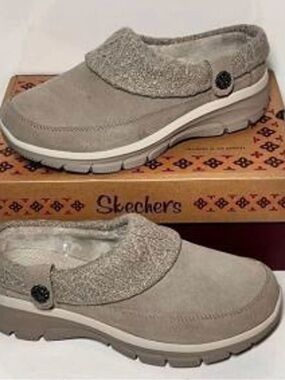 Skechers Women's Taupe Slip-On Clog with Button Accent 9.5 wide fit NWT